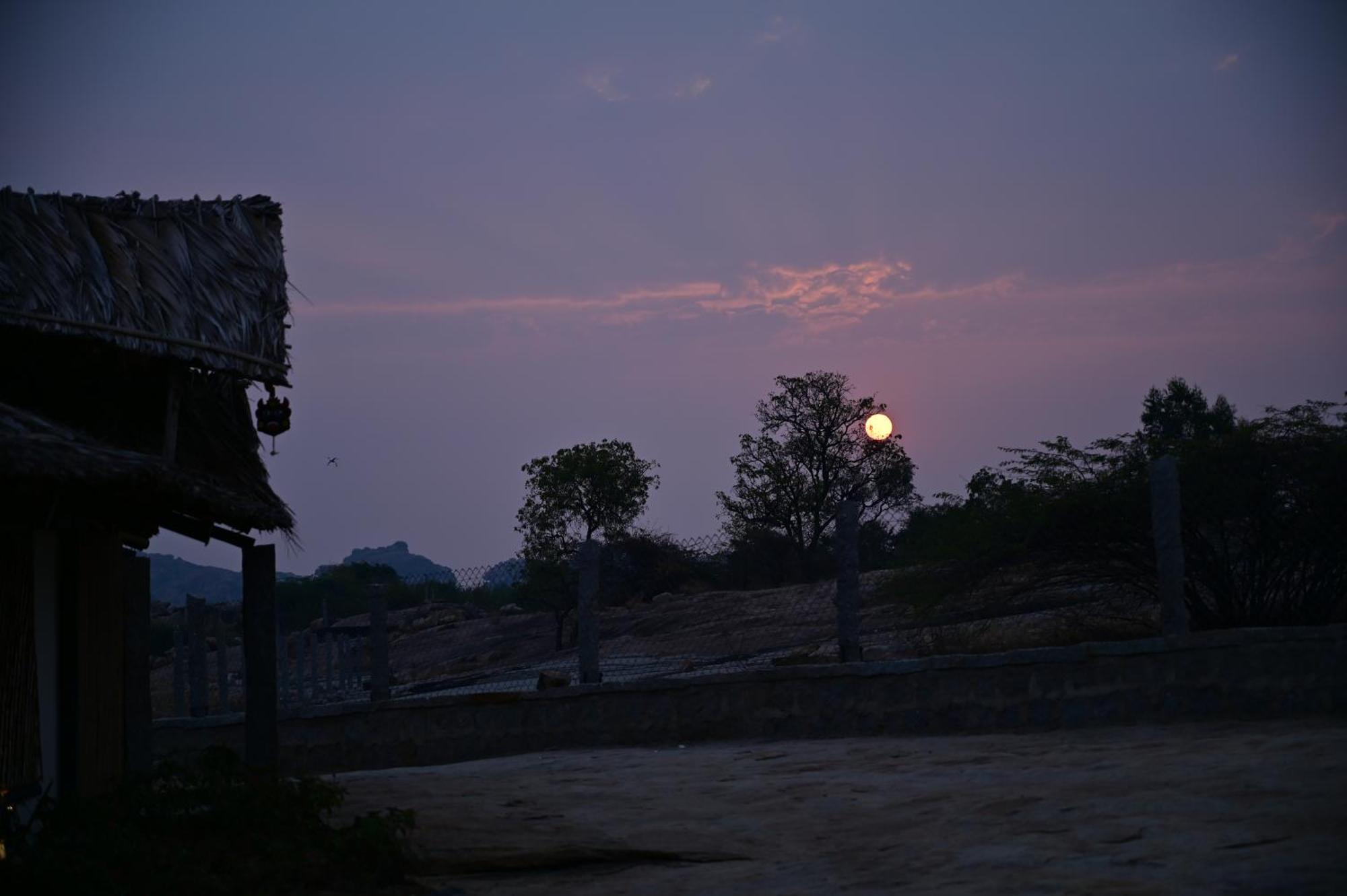 The Hampi Cafe酒店 外观 照片