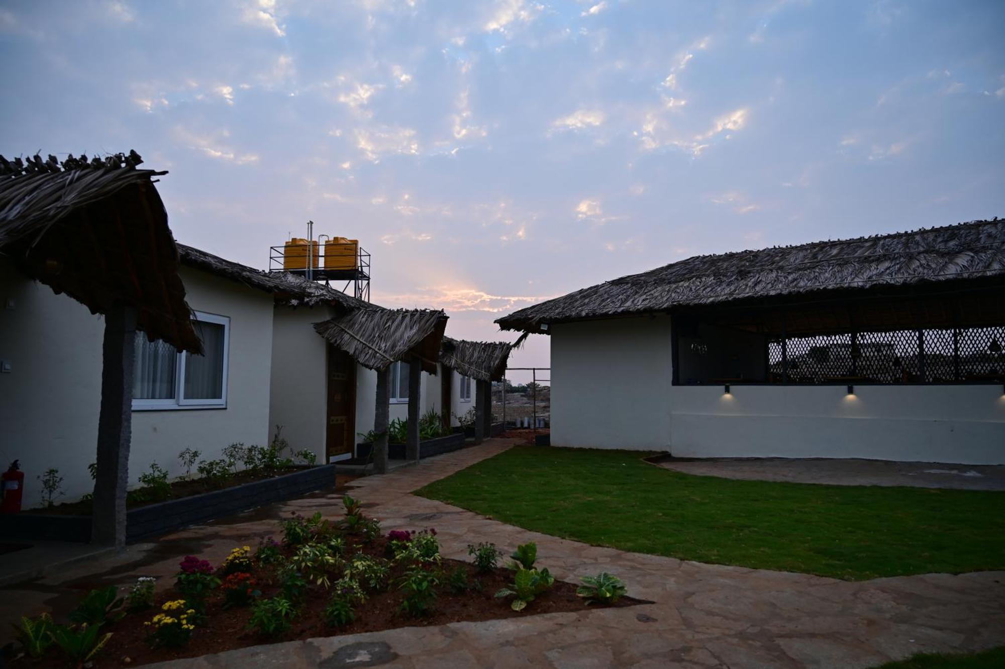 The Hampi Cafe酒店 外观 照片